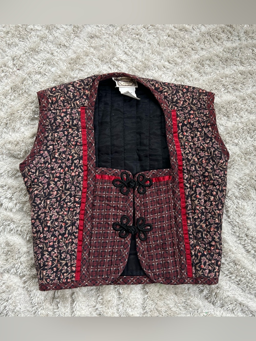 Gunne Sax Quilted Burgundy Floral Vest with Red Trim